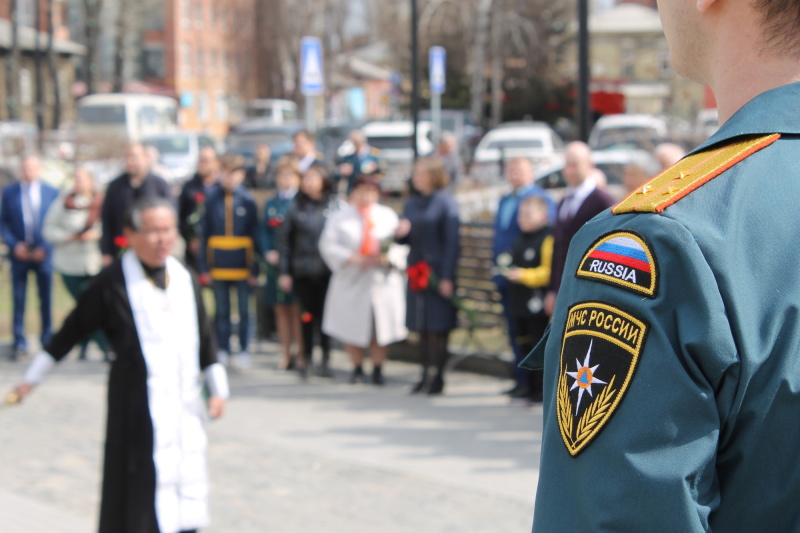 Сотрудники МЧС России почтили память своих товарищей, погибших при исполнении служебных обязанностей